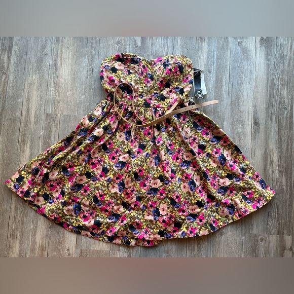 Xoxo Strapless Corsette Floral Dress, size: 5/6 - Picture 3 of 10